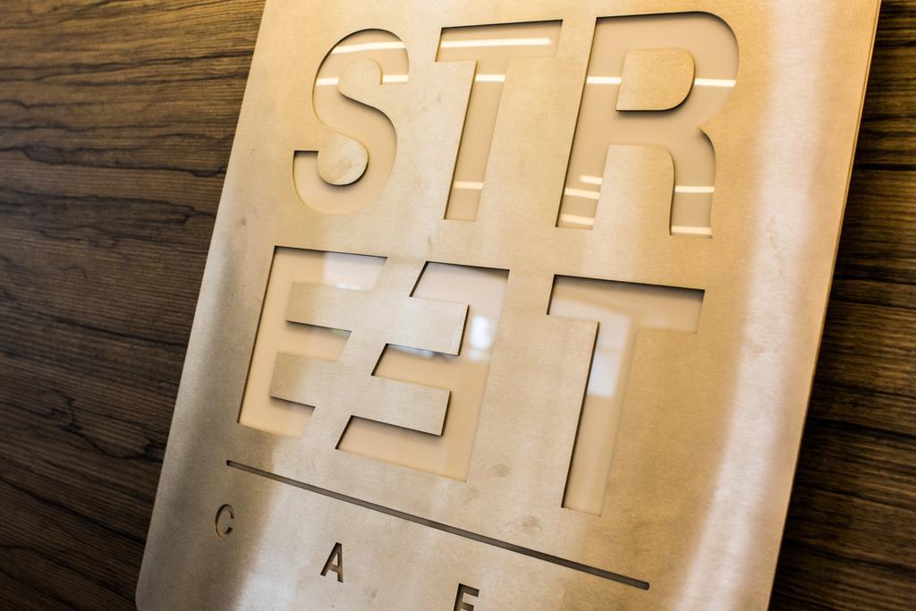 Street Hotel Comacchio Exterior photo